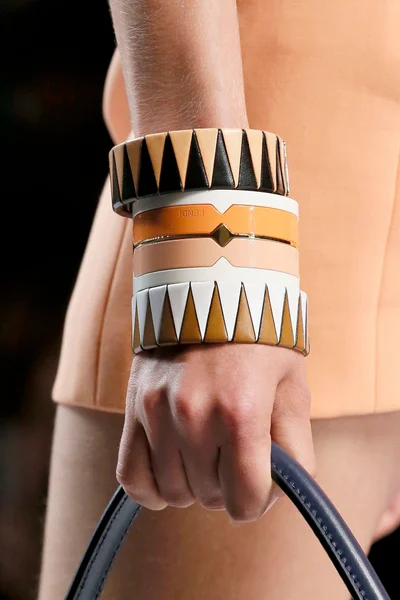 Look 51